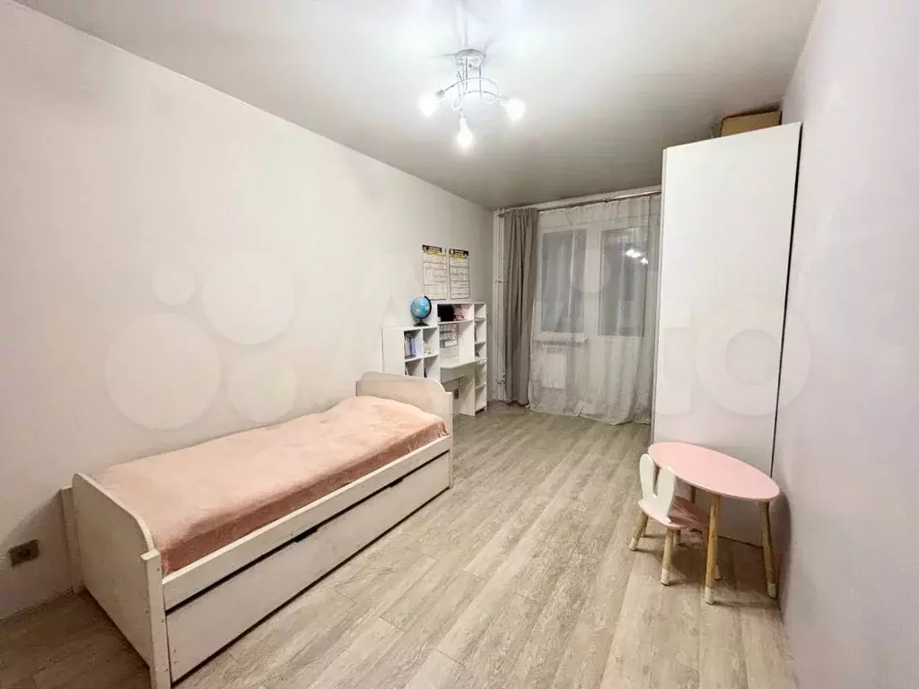 1-к. квартира, 43 м, 1/3 эт. - Фото 1