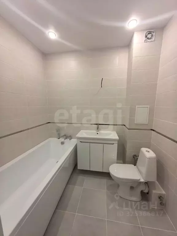 1-к кв. Тюменская область, Тюмень ул. Тимофея Чаркова, 81к1 (34.0 м) - Фото 1