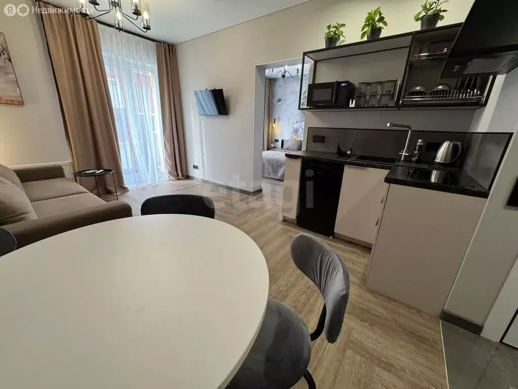 1-комнатная квартира: Тюмень, улица Газовиков, 38к1 (35 м) - Фото 1