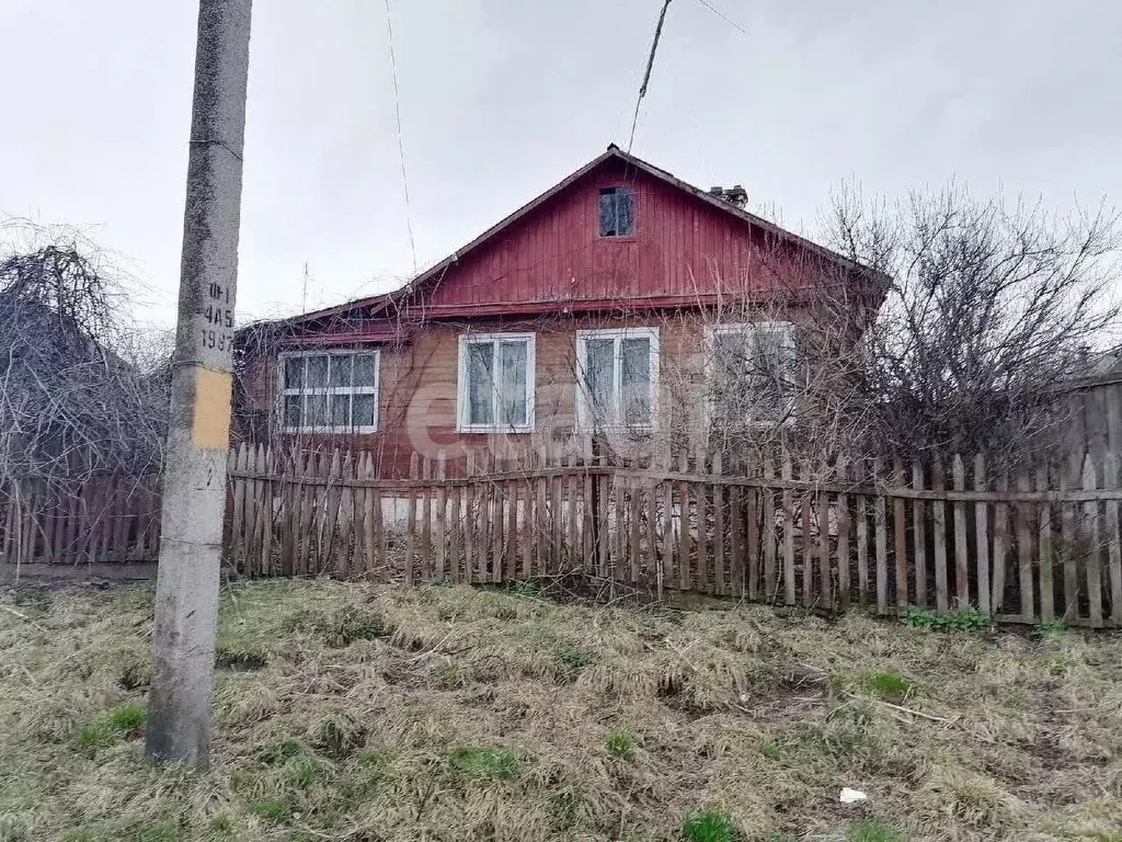 Дом в Брянская область, Климово рп ул. Некрасова (49 м) - Фото 0