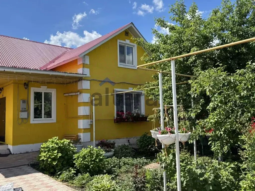 Дом в Башкортостан, Кушнаренковский сельсовет, с. Кушнаренково ул. ... - Фото 1