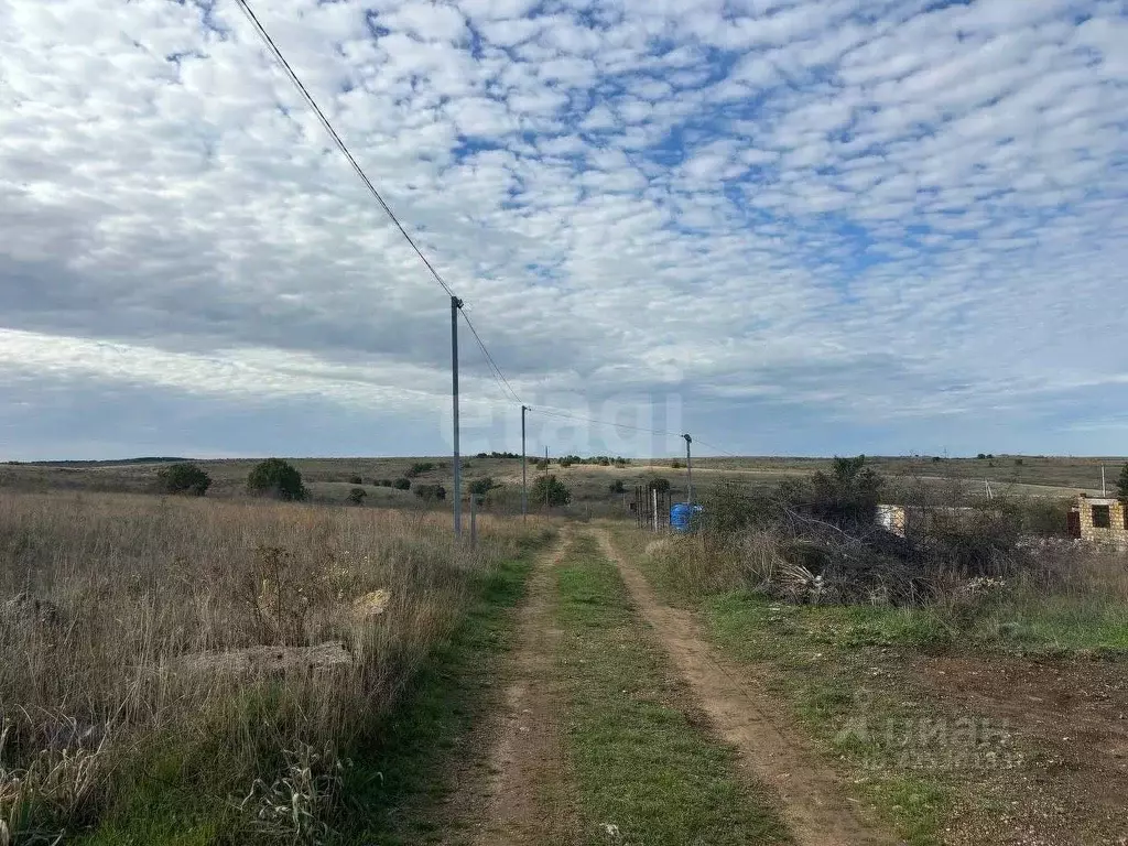 Участок в Крым, Бахчисарайский район, Ароматненское с/пос, Садовод СНТ ... - Фото 1