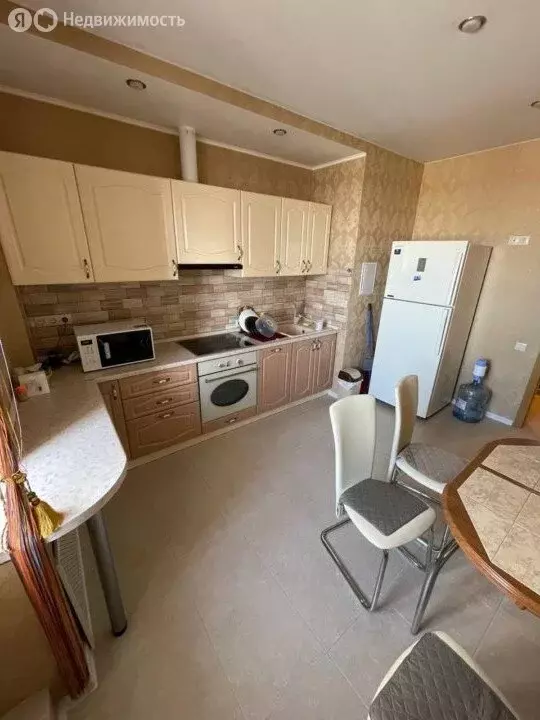 2-комнатная квартира: Краснодар, улица Селезнёва, 4/13к1 (55 м) - Фото 2