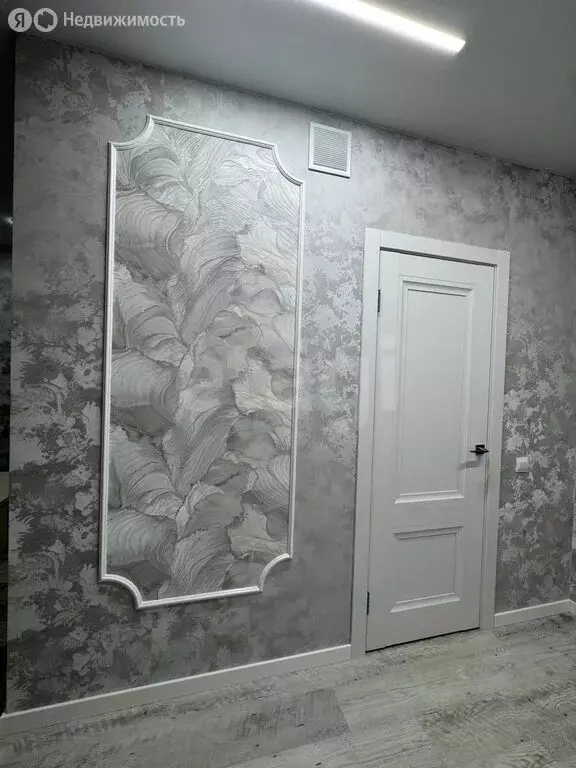 1-комнатная квартира: Тюмень, улица Ю.-Р.Г. Эрвье, 38 (50 м) - Фото 2