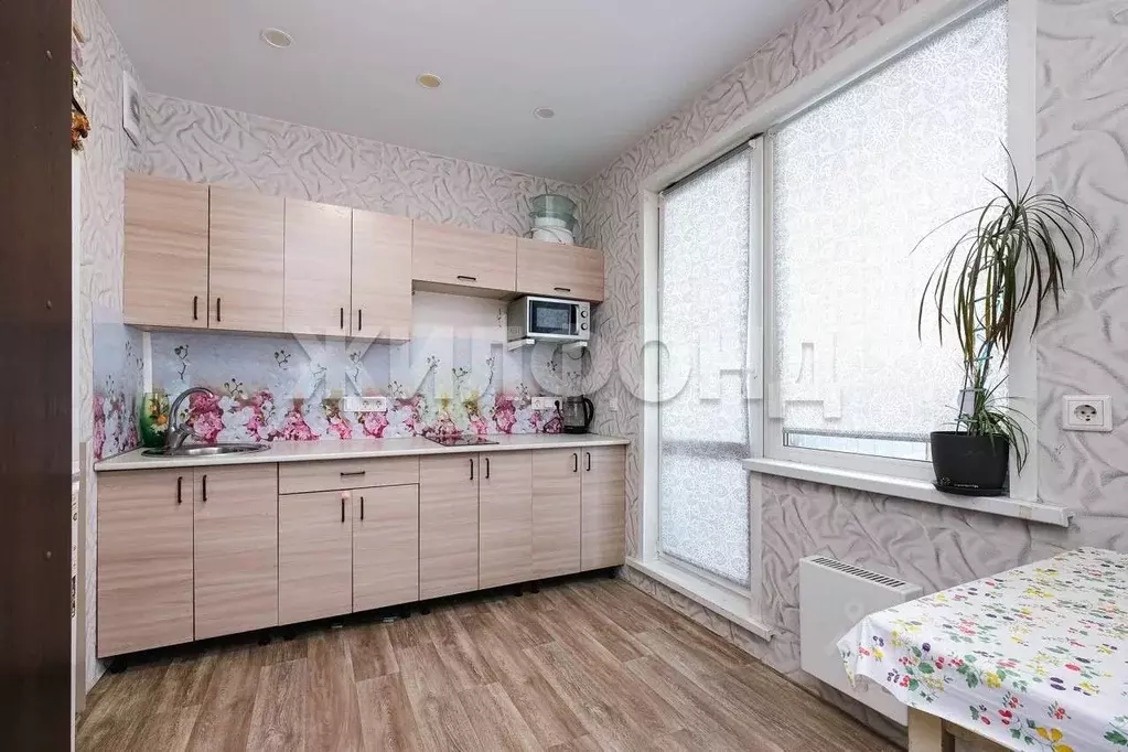 1-к кв. Новосибирская область, Новосибирск Колхидская ул., 6 (35.2 м) - Фото 0