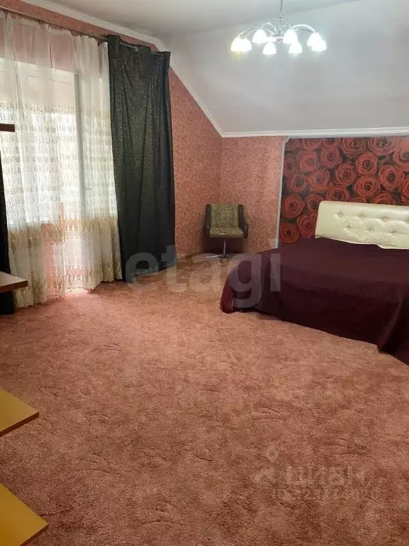 Дом в Ростовская область, Ростов-на-Дону Туманная ул. (258 м) - Фото 1