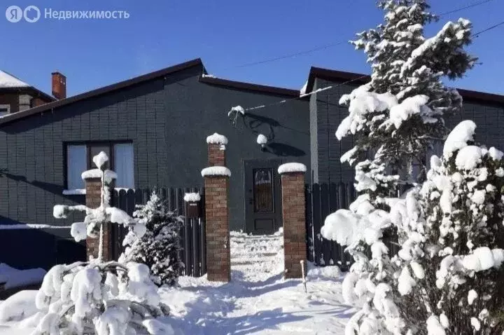 Дом в Азов, улица Пушкина, 62 (120 м) - Фото 1