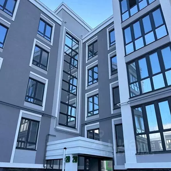 2-к кв. Брянская область, Брянск ул. Некрасова, 20 (64.4 м) - Фото 0