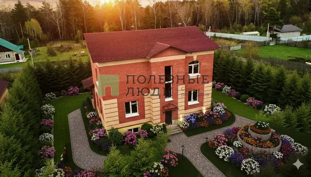 Дом в Томская область, Томский район, пос. Мирный, Мирный мкр ул. ... - Фото 1