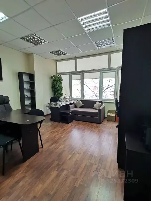 Офис в Краснодарский край, Краснодар Северная ул., 425 (18 м) - Фото 1