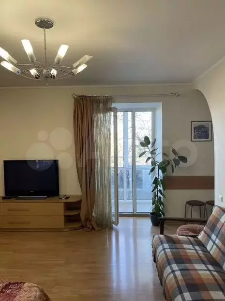 1-к. квартира, 40м, 3/3эт. - Фото 0