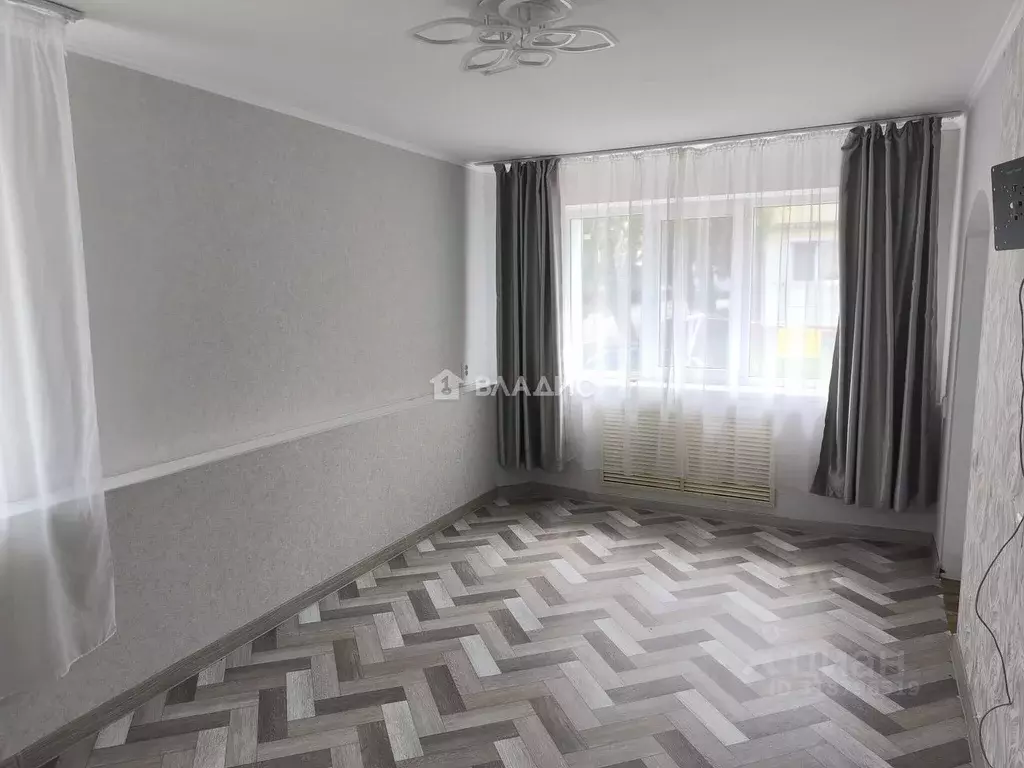 3-к кв. Белгородская область, Шебекинский муниципальный округ, пос. ... - Фото 2