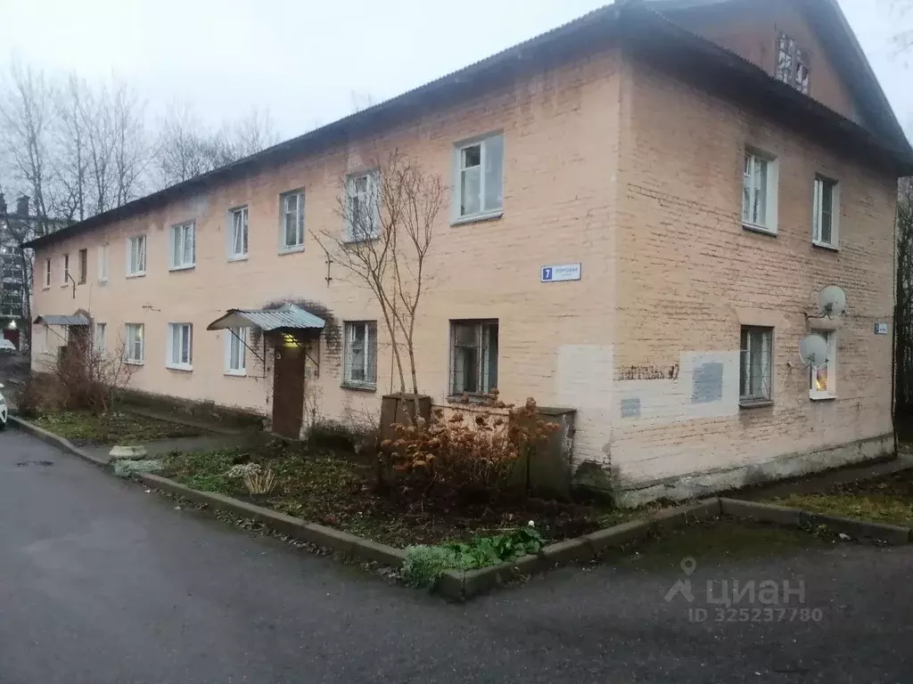 2-к кв. Ленинградская область, Приозерск Портовая ул., 7 (36.9 м) - Фото 1