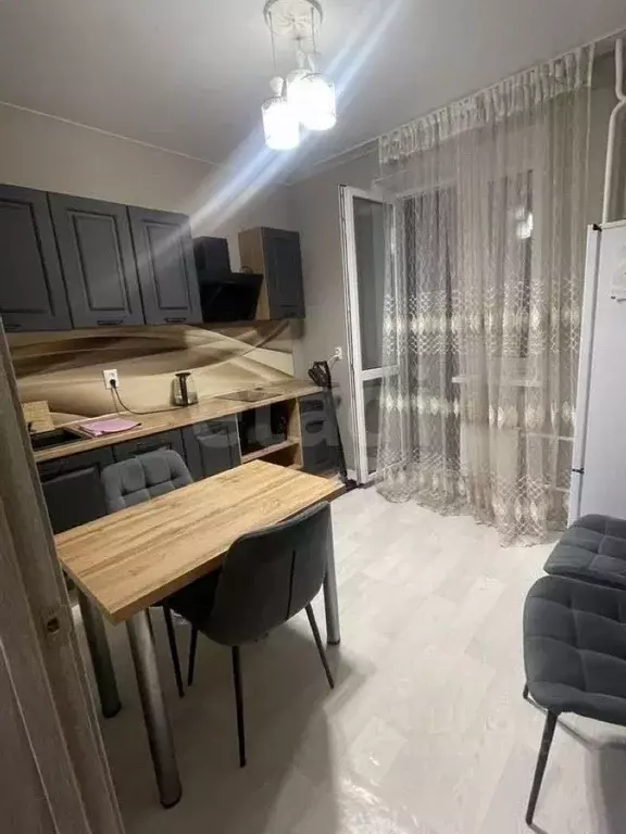 2-к кв. Тюменская область, Тюмень ул. Раушана Абдуллина, 2к1 (53.0 м) - Фото 1