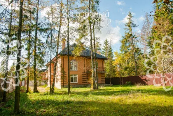 Дом в деревня Сивково, КП Зелёная роща-1 (380 м) - Фото 1