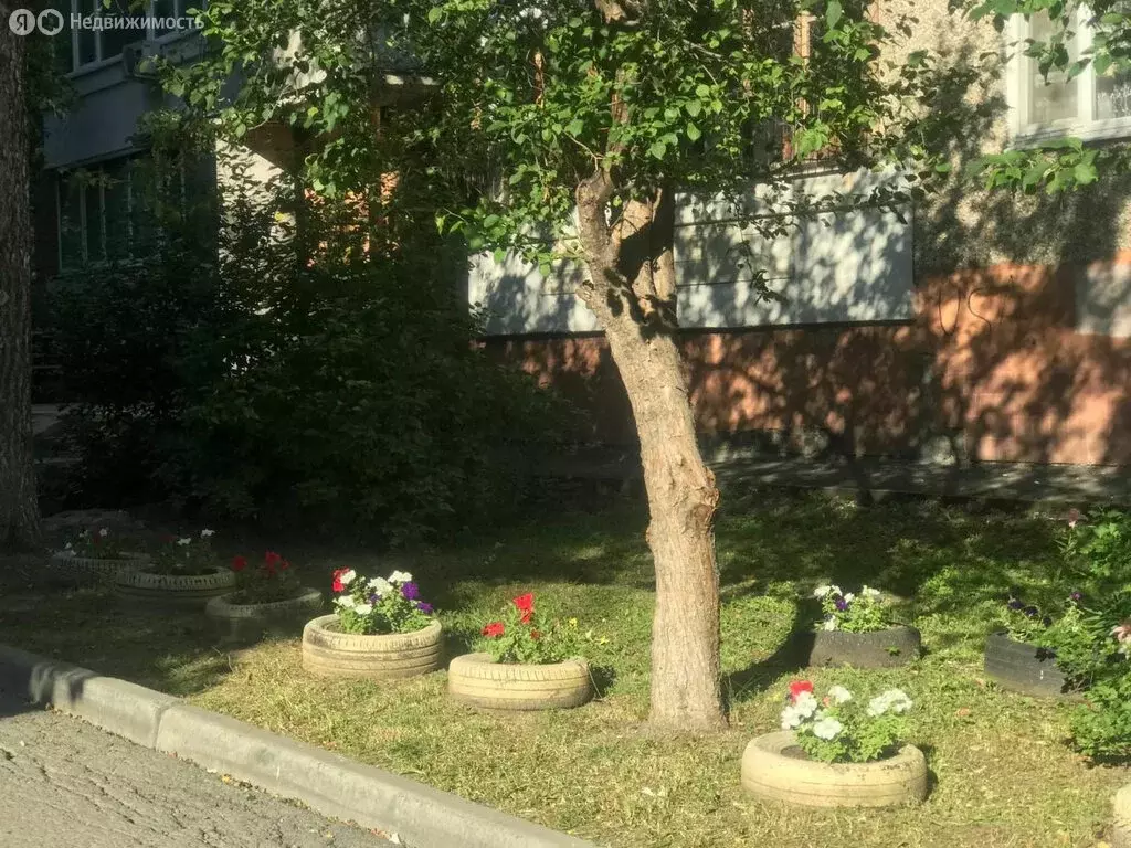 2-комнатная квартира: Екатеринбург, улица Амундсена, 54к2 (48.4 м) - Фото 1