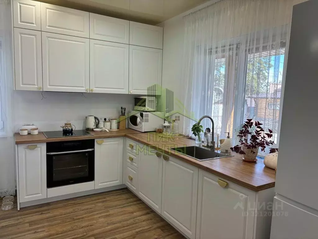 Дом в Бурятия, Улан-Удэ ул. Усадебная, 42 (207 м) - Фото 1