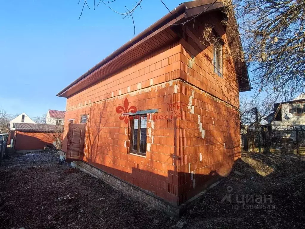 Дом в Белгородская область, Белгород пер. 2-й Лесной, 4 (100 м) - Фото 1