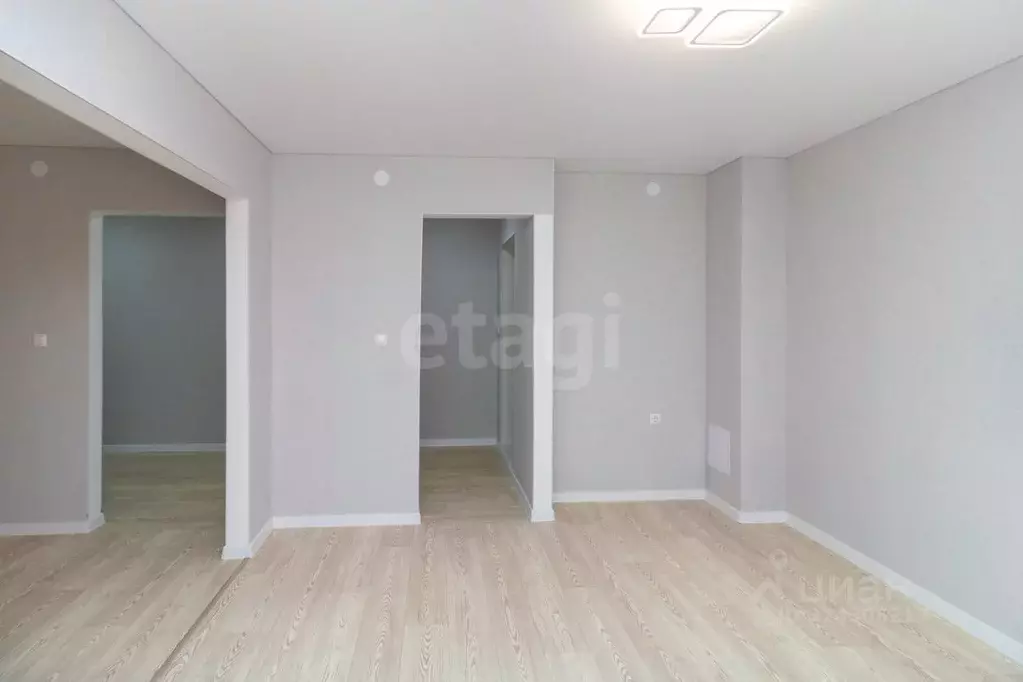 3-к кв. Тюменская область, Тюмень Заречный проезд, 6к2 (90.0 м) - Фото 2