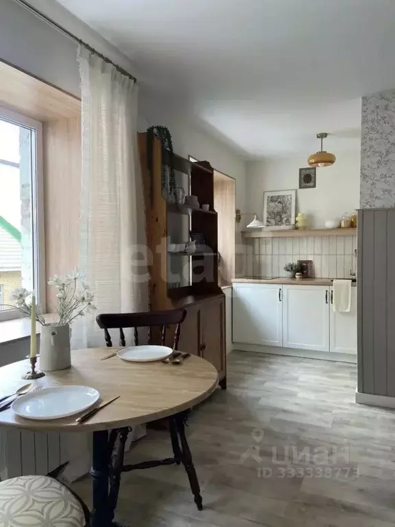 2-к кв. Тюменская область, Тюмень Барнаульская ул., 34 (42.0 м) - Фото 1