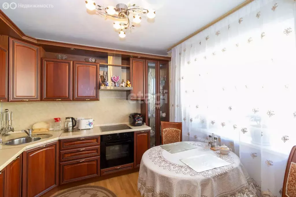 2-комнатная квартира: Тюмень, Обдорская улица, 5 (52.3 м) - Фото 1