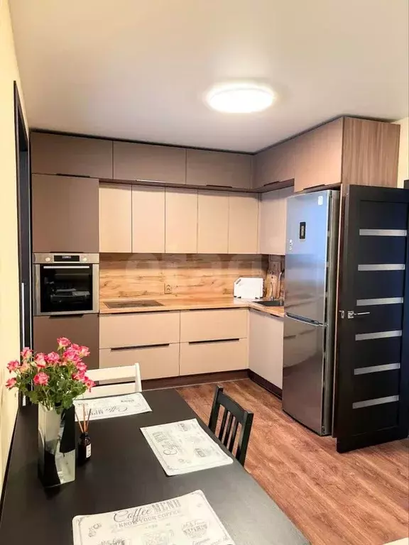 3-к кв. Коми, Сыктывкар Петрозаводская ул., 33/1 (71.1 м) - Фото 0