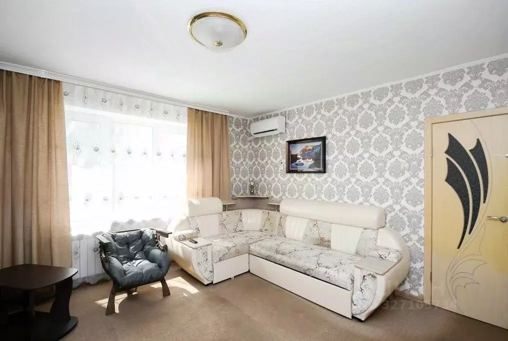 2-к кв. Омская область, Омск ул. Дианова, 16к2 (52.5 м) - Фото 2