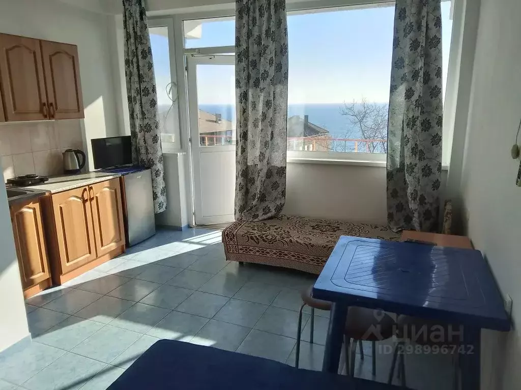 Комната Крым, Алупка Ялта городской округ, ул. Первого Мая, 11В - Фото 1