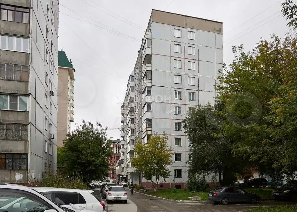 3-к. квартира, 60 м, 1/10 эт. - Фото 1