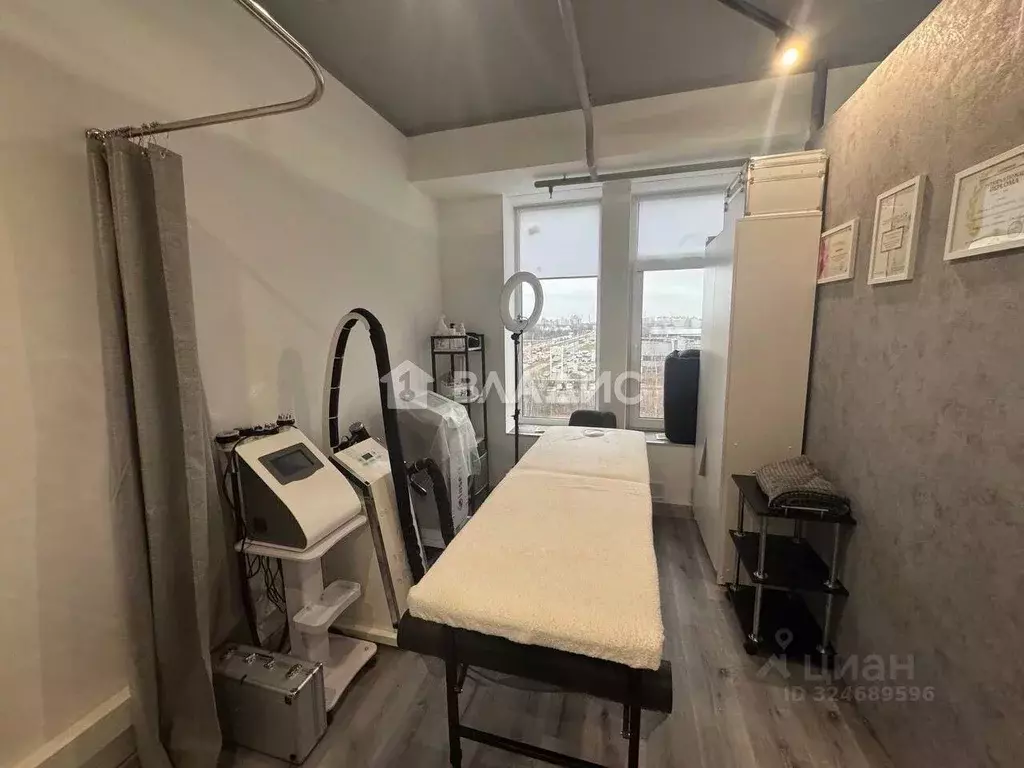 Помещение свободного назначения в Санкт-Петербург Дальневосточный ... - Фото 1