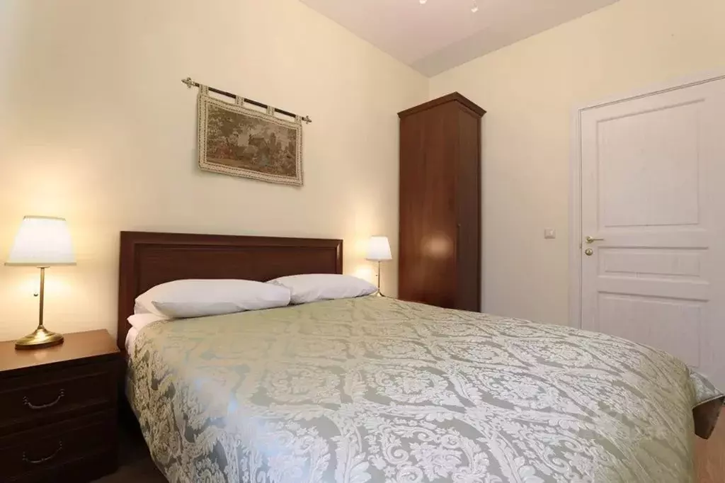 Комната Москва ул. Пречистенка, 37С2 - Фото 1