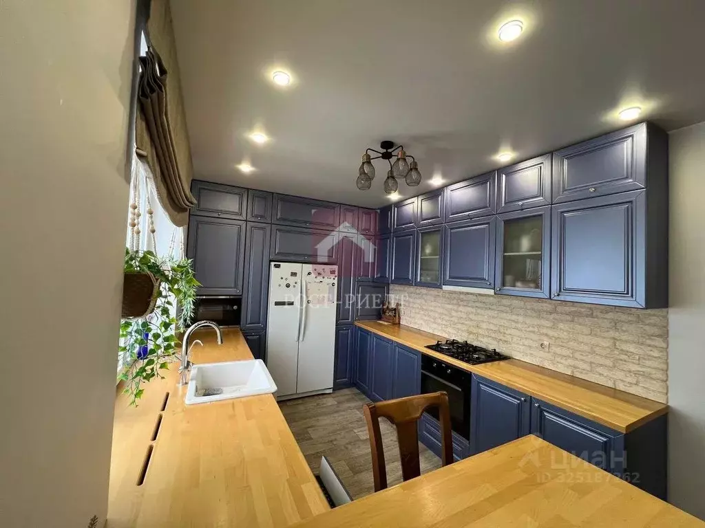 3-к кв. Саратовская область, Саратов проезд 4-й Гвардейский, 1 (77.1 ... - Фото 2