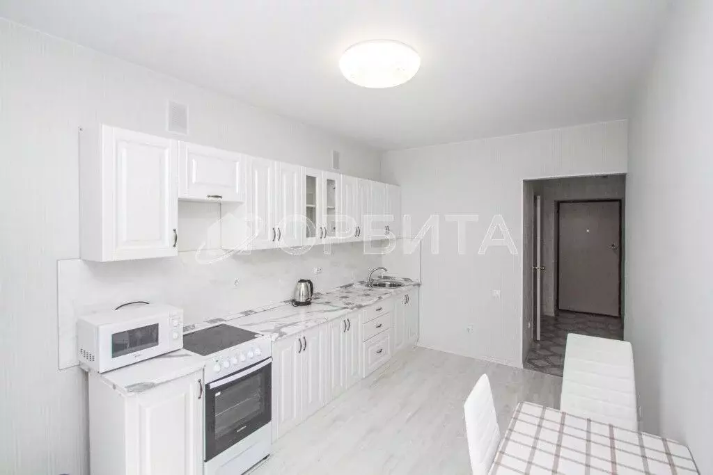 1-к кв. Тюменская область, Тюмень ул. Тимофея Кармацкого, 9 (44.0 м) - Фото 2