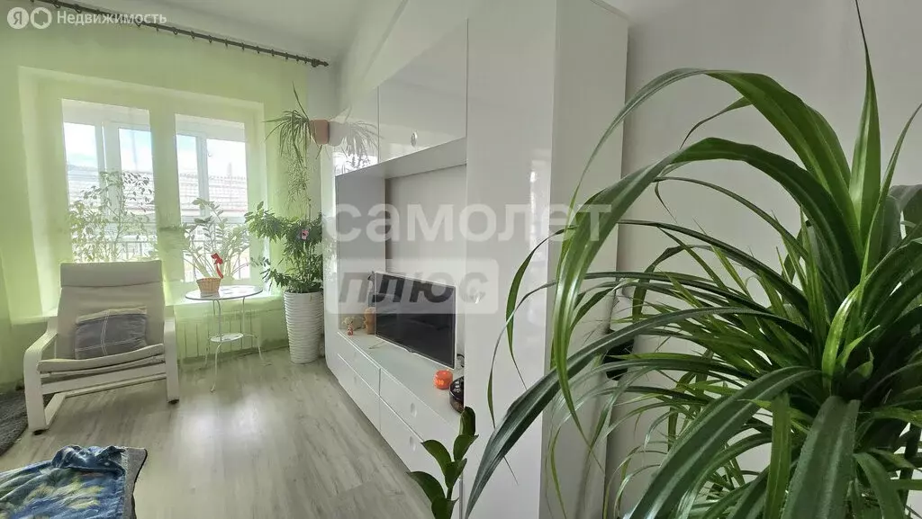 1-комнатная квартира: посёлок Дзержинск, микрорайон Современник, 5 (45 ... - Фото 1