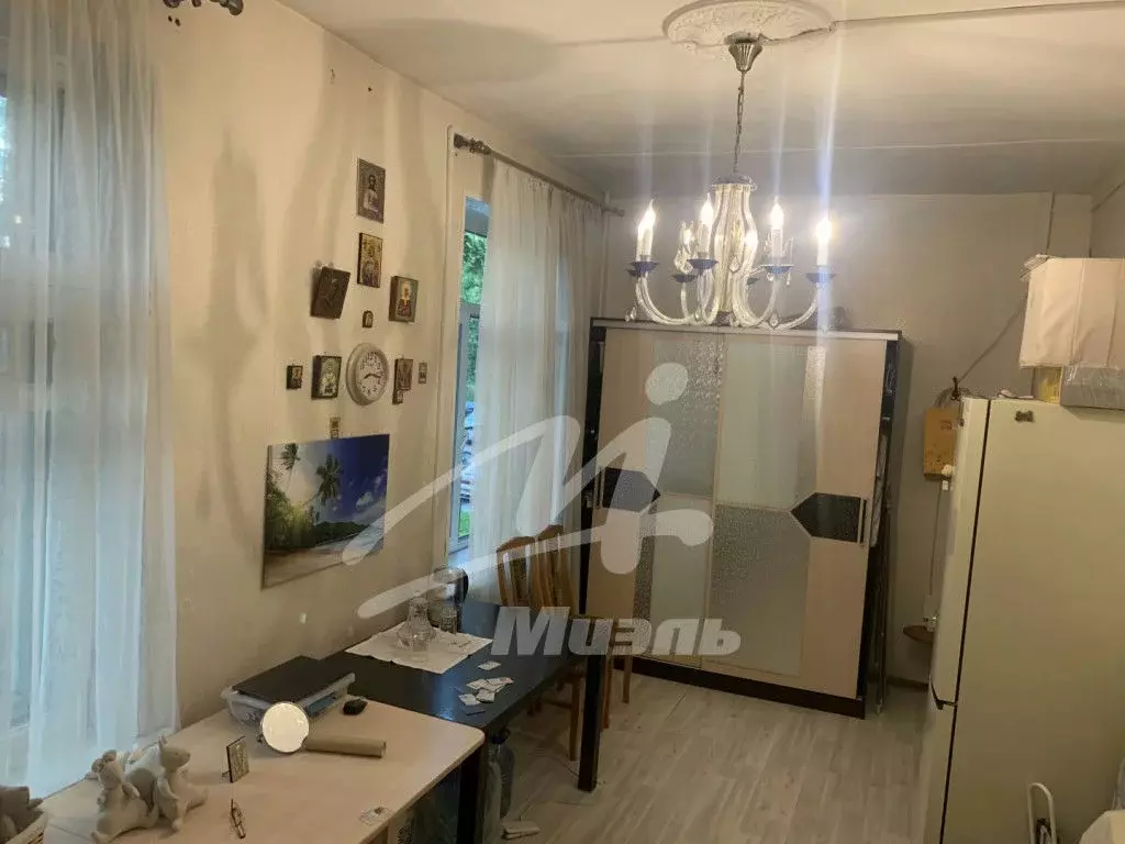 Продается комната в 3-комнатной квартире - Фото 2