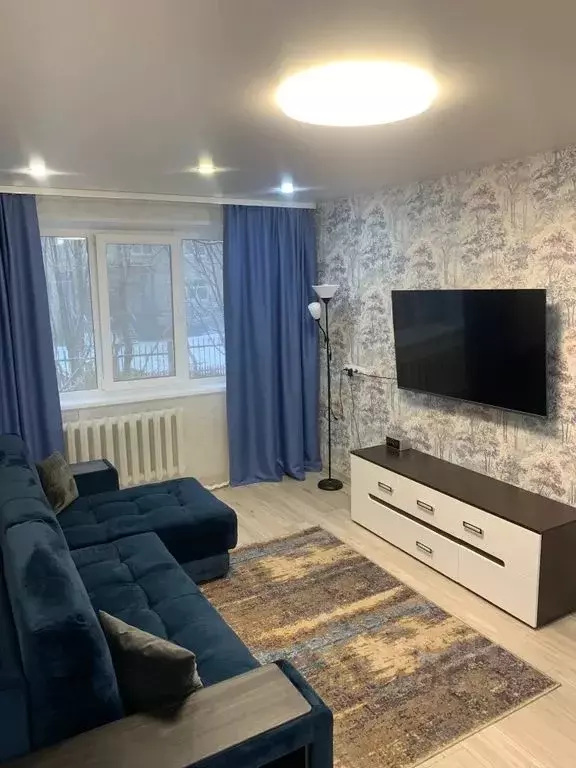 2-к кв. Мурманская область, Кировск ул. Советской Конституции, 24 ... - Фото 0