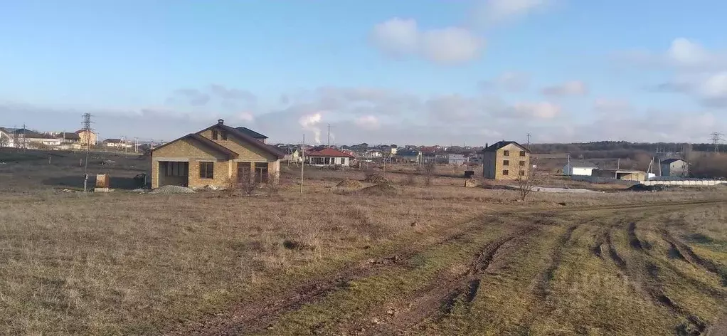 Участок в Крым, Симферопольский район, с. Мирное  (6.3 сот.) - Фото 1