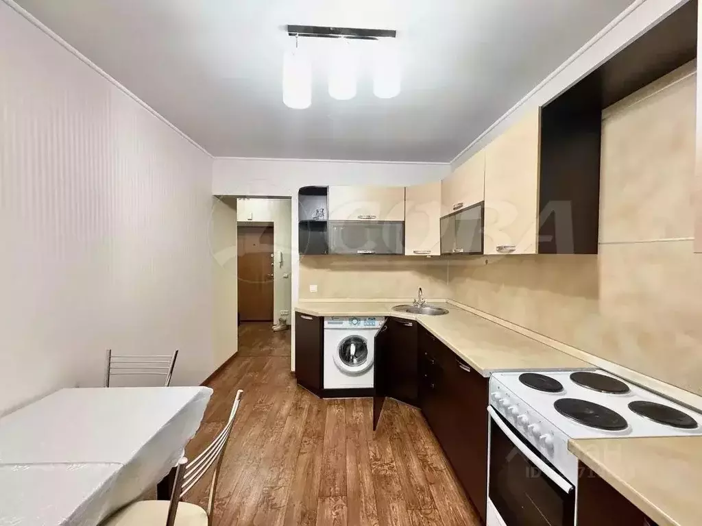 1-к кв. Тюменская область, Тюмень ул. Ю.-Р.Г. Эрвье, 10 (35.0 м) - Фото 2