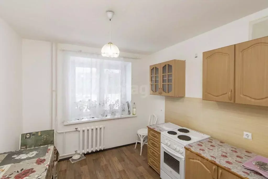 2-к кв. Тюменская область, Исетский муниципальный округ, пос. ... - Фото 1