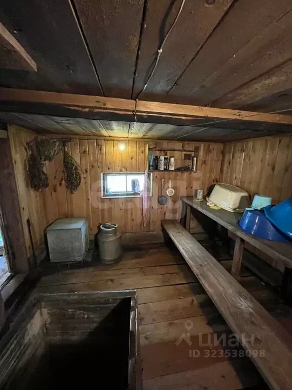 Дом в Псковская область, Бежаницкий муниципальный округ, д. Красное ... - Фото 1