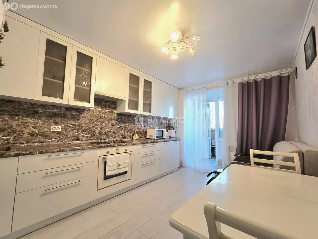 1-комнатная квартира: Пенза, улица Генерала Глазунова, 2 (38 м) - Фото 1