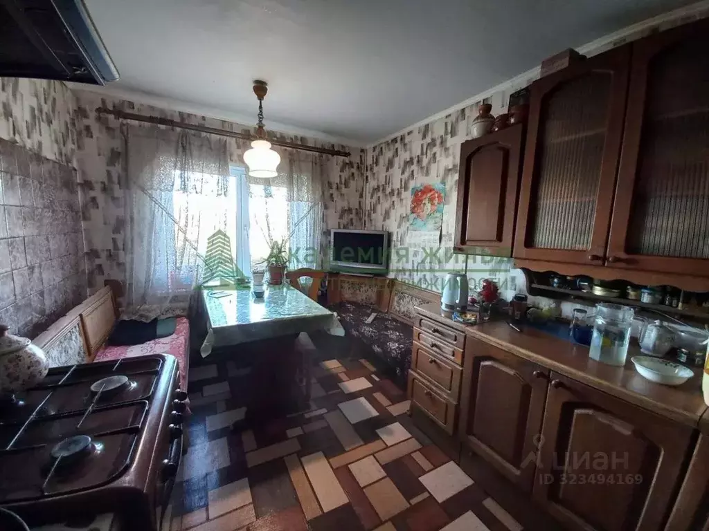 Дом в Саратовская область, Энгельсский район, Безымянское ... - Фото 1