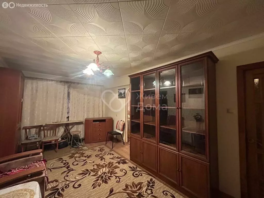 3-комнатная квартира: Волгоград, улица Лавочкина, 4 (59.1 м) - Фото 1