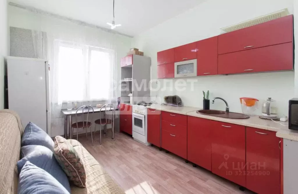 1-к кв. Ханты-Мансийский АО, Сургут ул. Есенина, 6 (43.2 м) - Фото 1