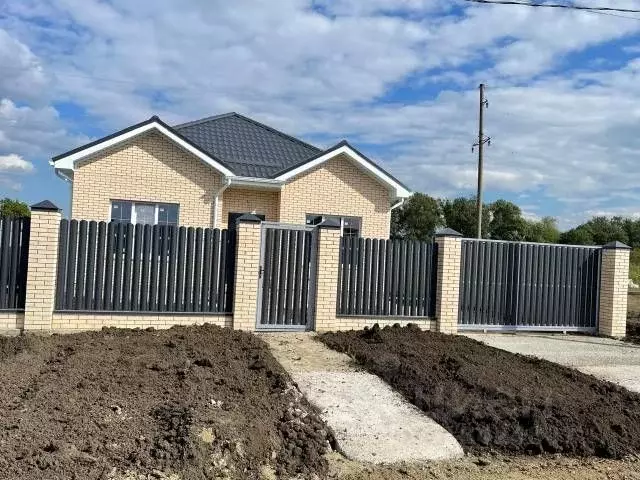 Дом в Краснодарский край, Красноармейский район, Новомышастовское ... - Фото 1