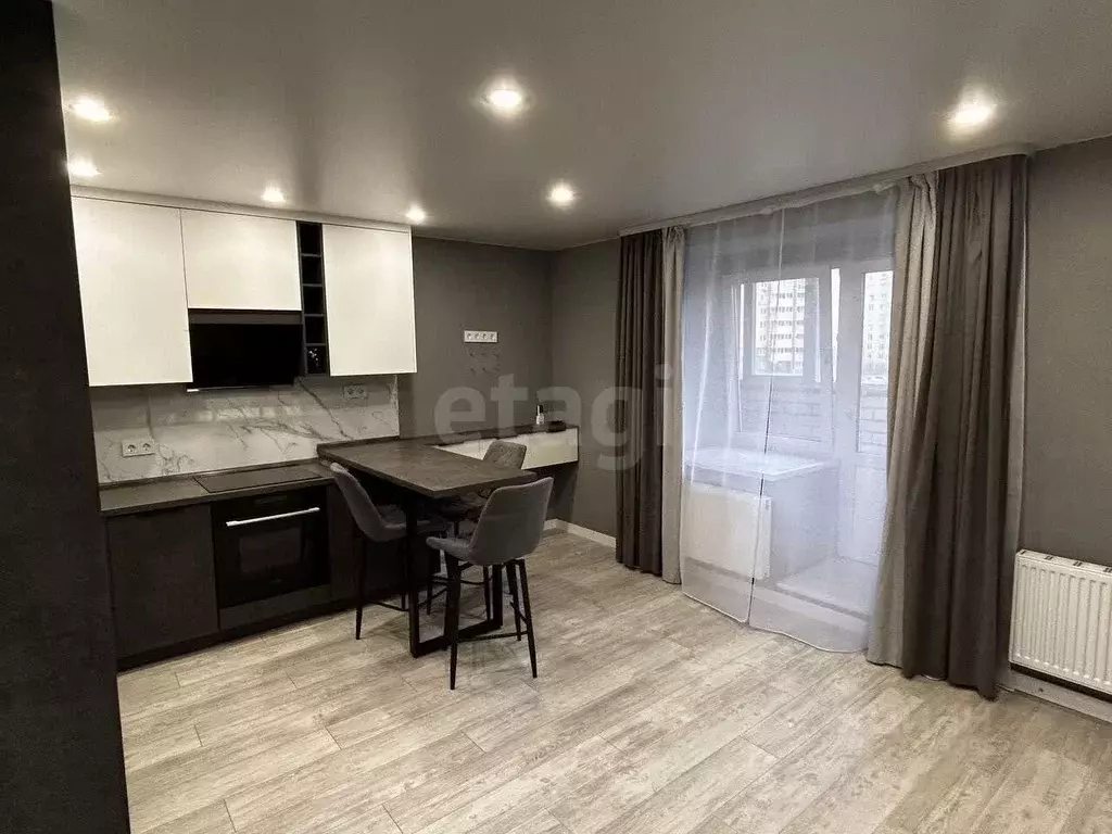 Студия Тюменская область, Тюмень Амурская ул., 39 (30.0 м) - Фото 1