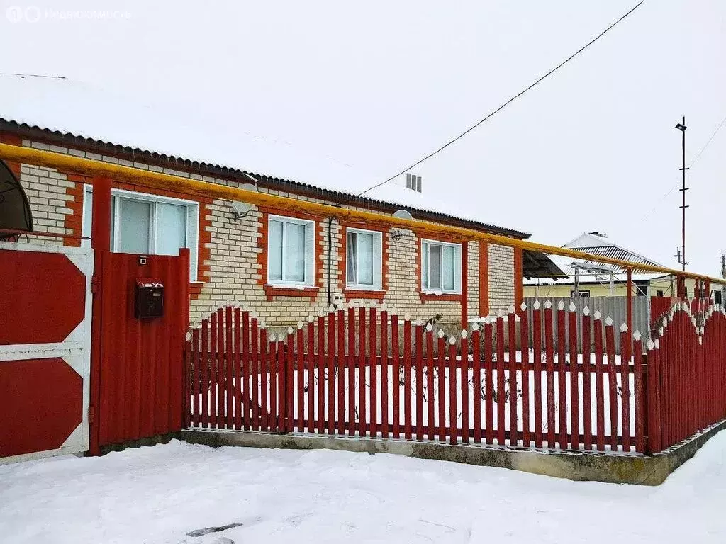 Дом в село Старая Безгинка, Садовая улица (175 м) - Фото 1