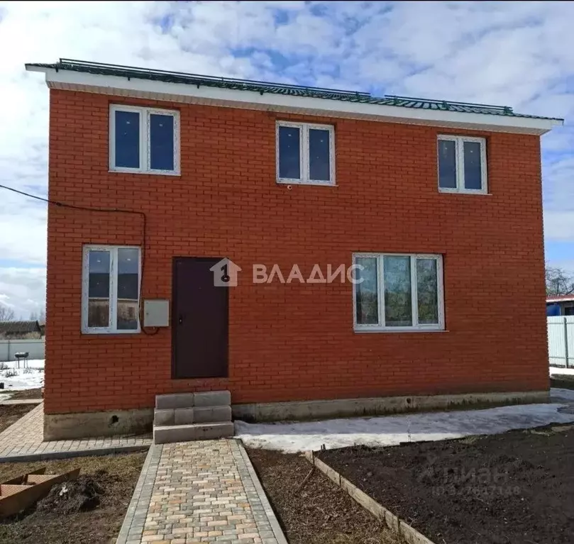 Дом в Рязанская область, Захаровский муниципальный округ, с. Осово ул. ... - Фото 1