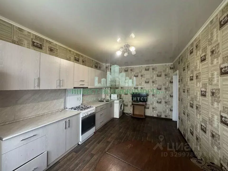 3-к кв. Брянская область, Брянск ул. Брянского Фронта, 28 (86.6 м) - Фото 2