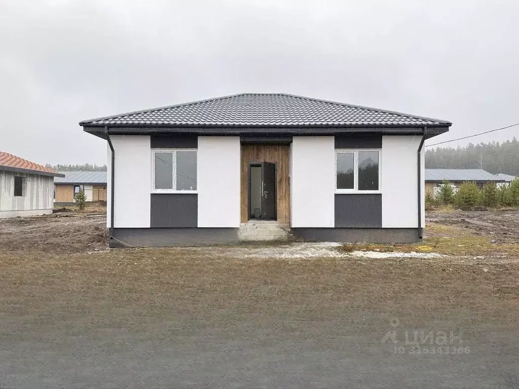 Дом в Свердловская область, Сысертский муниципальный округ, д. Ключи, ... - Фото 1